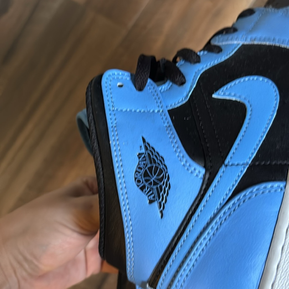 Baby Blue & Black Air Jordan 1s Mid - Picture 6 of 8